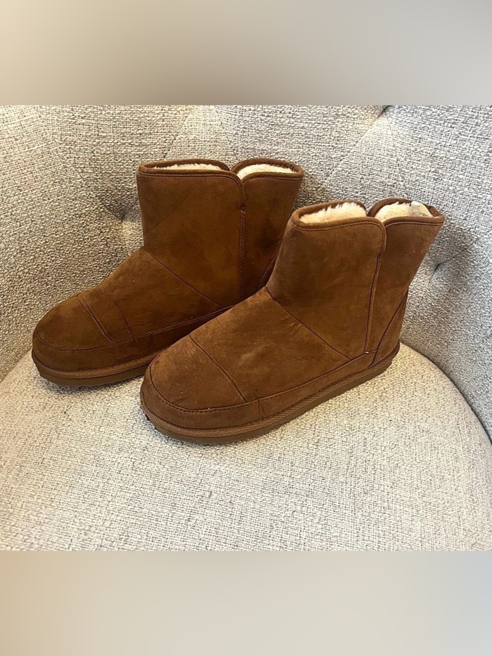 Old Navy Kids Adora Brown Vegan Suede Boots – Size 5Y – Cozy Lined